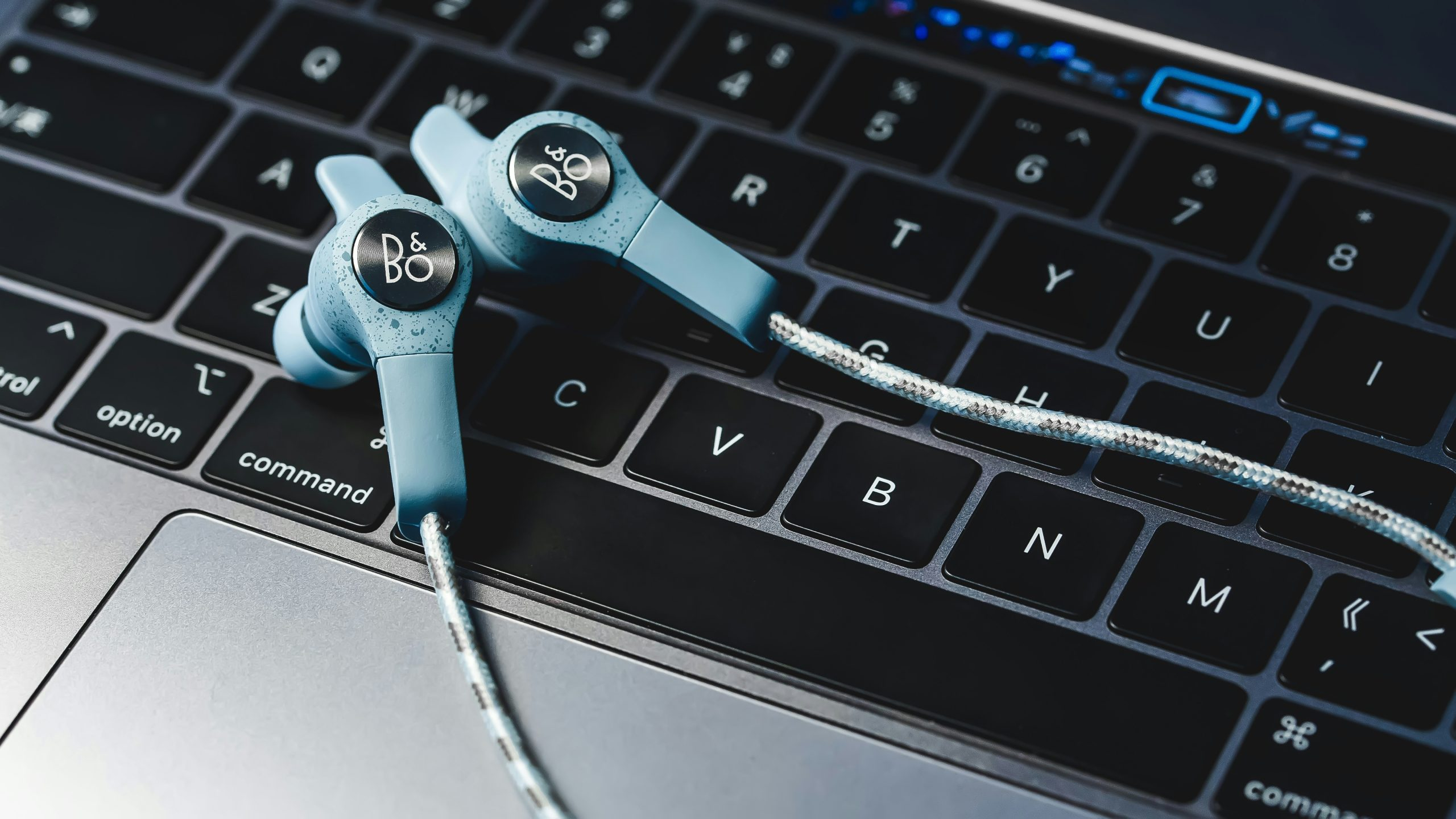 Tech Gadgets Helping Musicians Write Anywhere Effortlessly