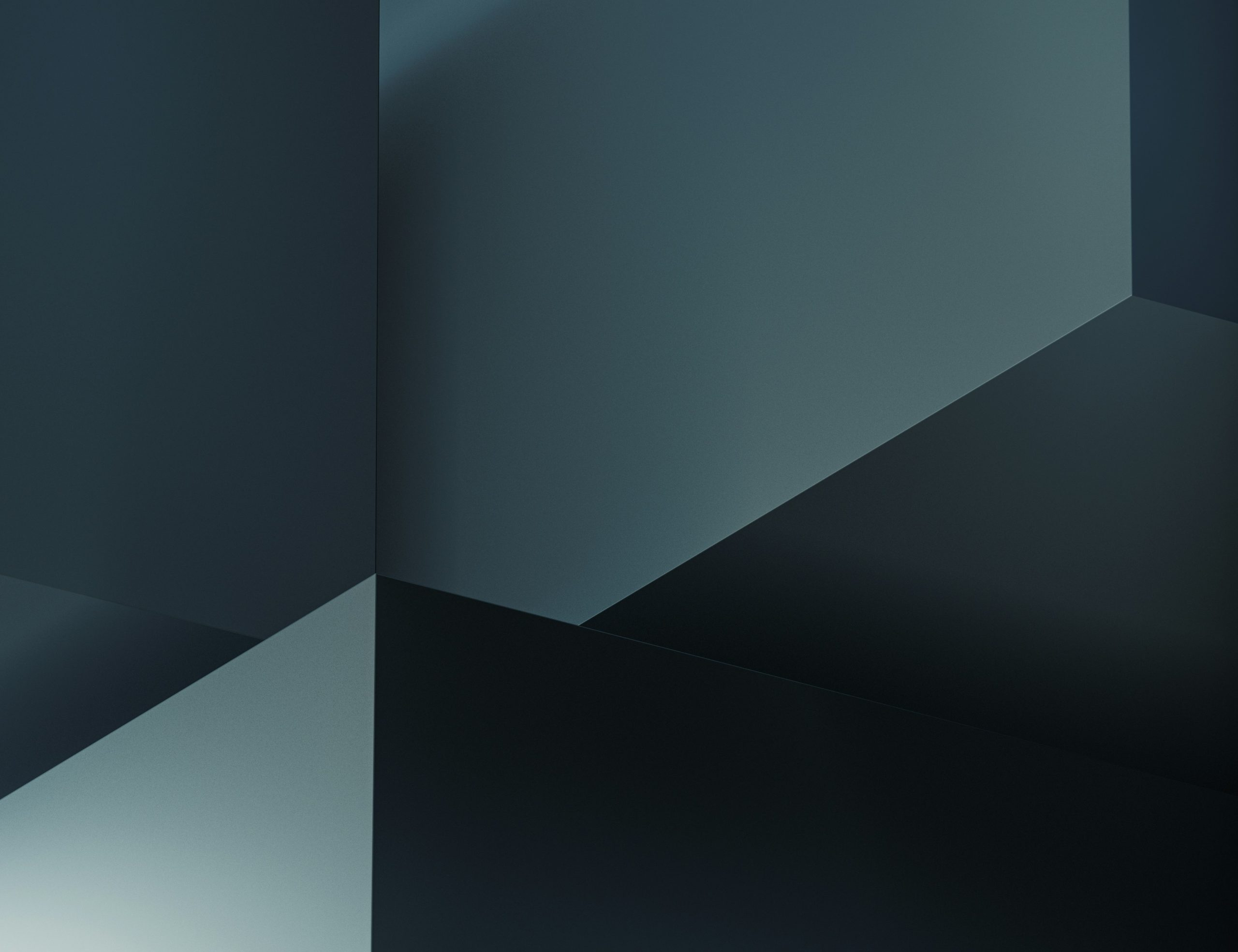 Complementary color blocking gets a luxury update