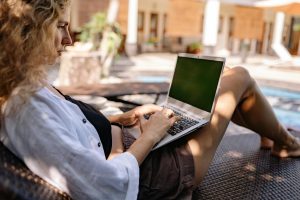 How to find the perfect gift for the tech-savvy person